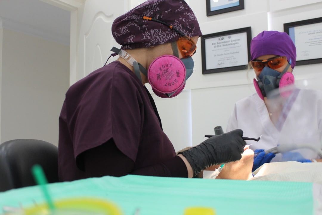 حمایت از بیماران در کلینیک دندانپزشکی